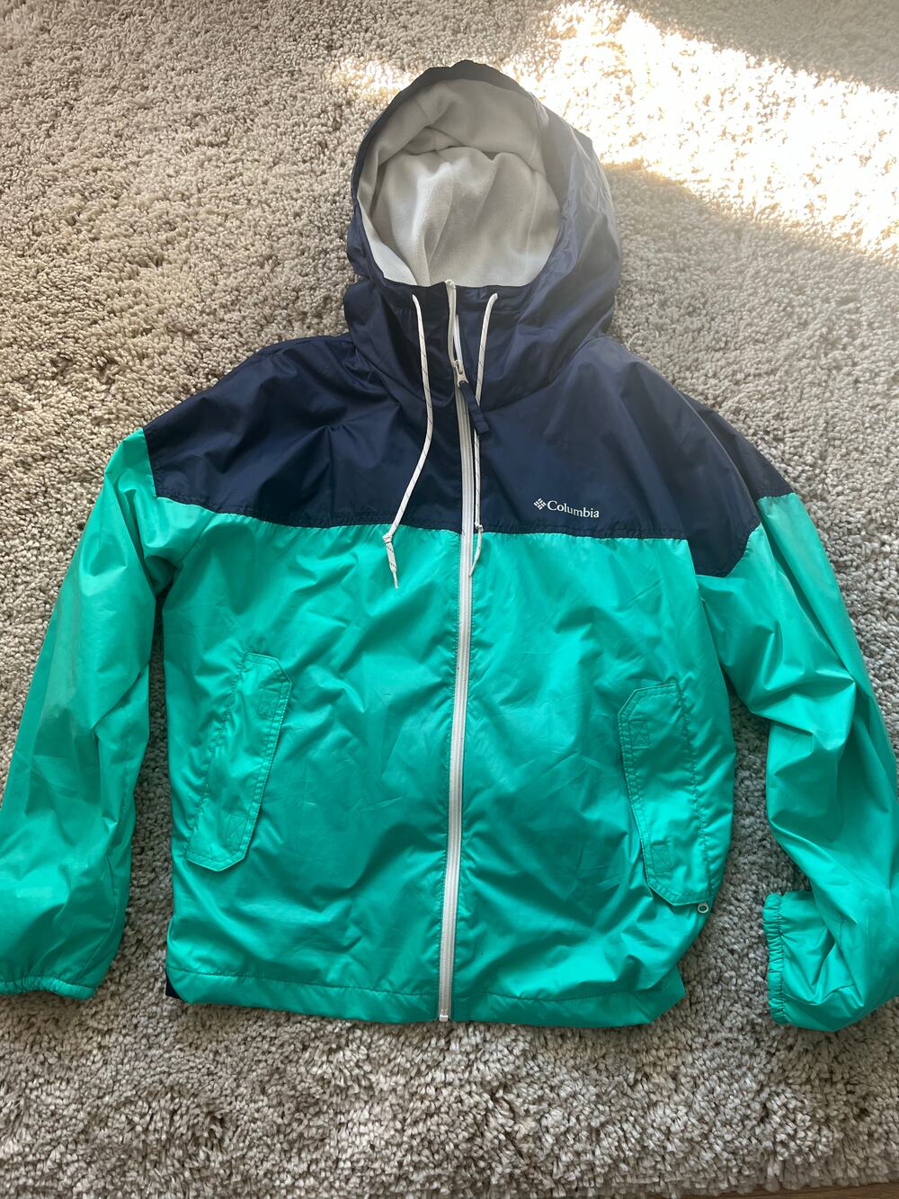 Columbia colorblock hooded jacket with fleece lining and full zip